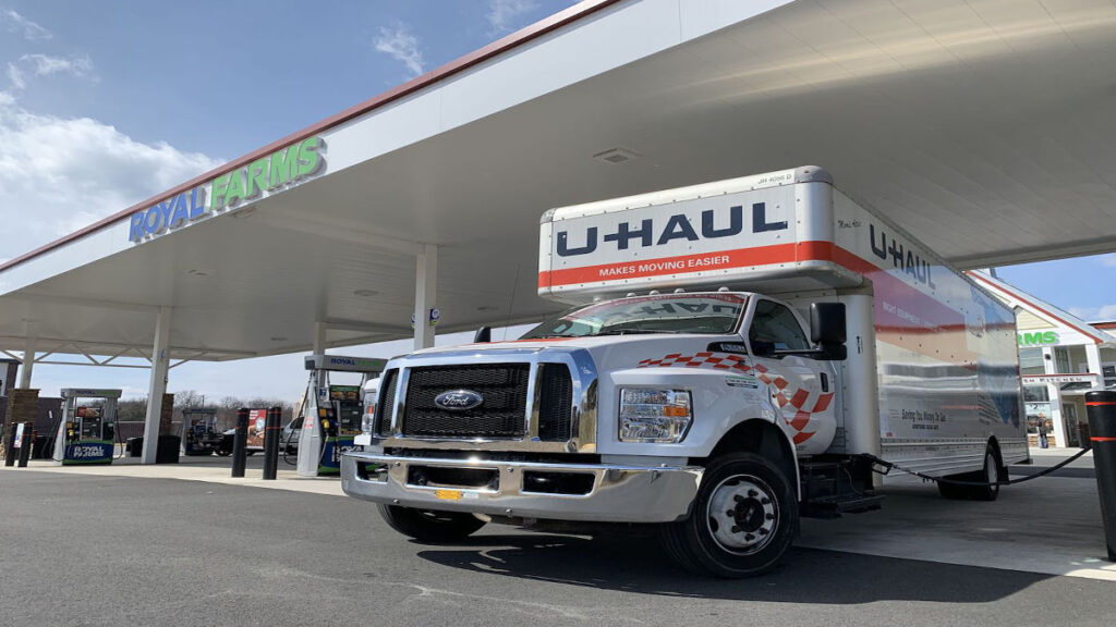 How Many Miles Per Gallon Does a 26 ft Uhaul Truck Get