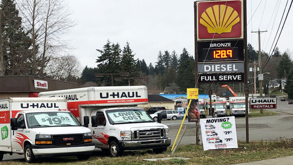 Uhaul Gas Prices How Much Does Uhaul Charge for Gas